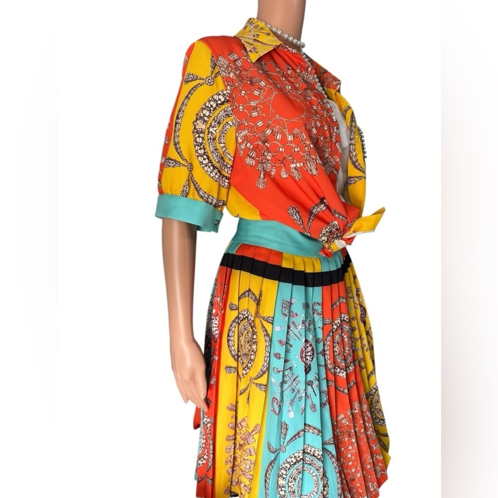 Lorensa Mixed Pleaded Panel Midi Skirt Set - Picture 5 of 12